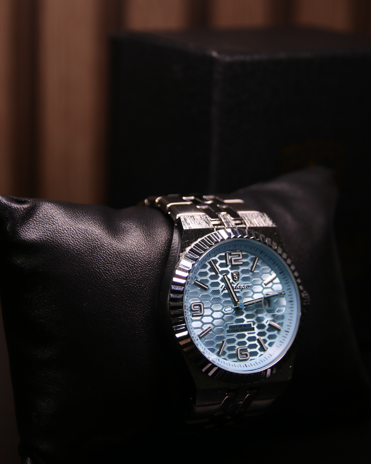 MontreClaire Diamond