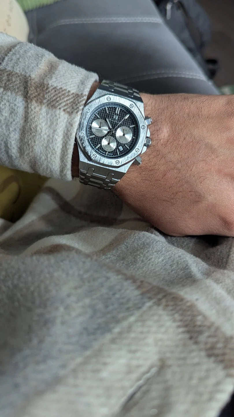 Cliente usando reloj MontreClaire
