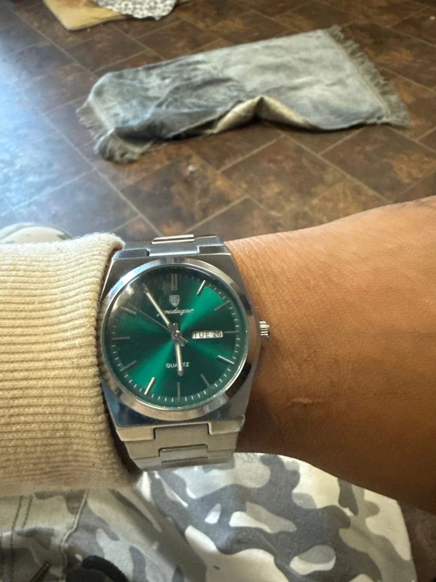 Cliente usando reloj MontreClaire